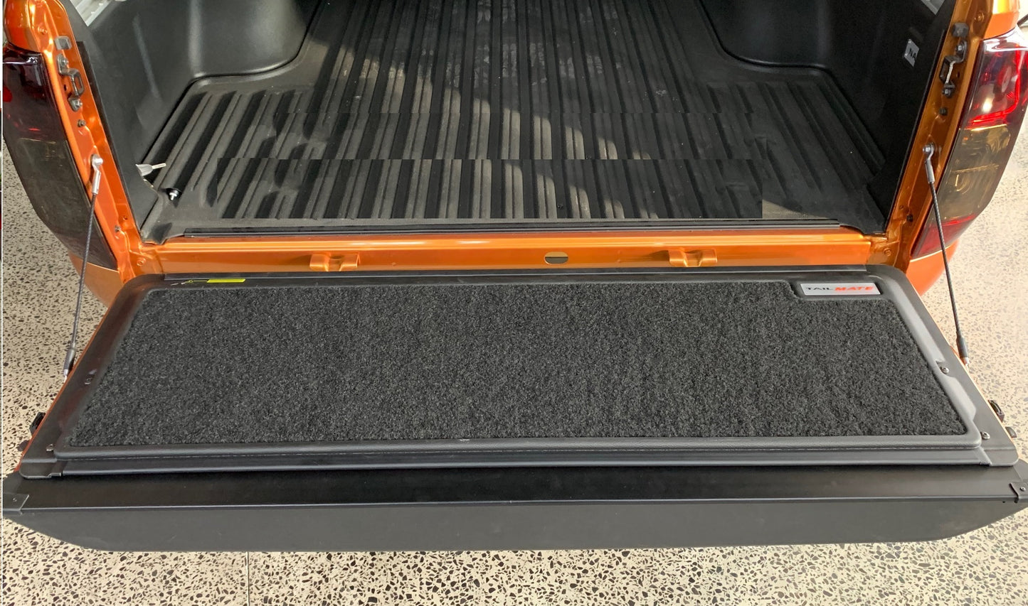 Nissan Navara NP300 2016-2020 -Full Tailgate Protector