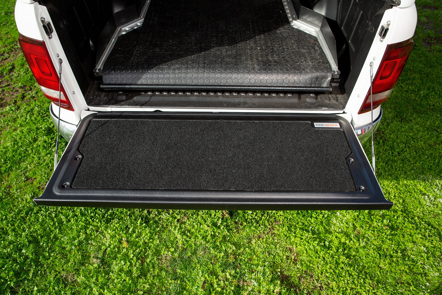 Volkswagen Amarok 2010-Current-Full Tailgate Protector